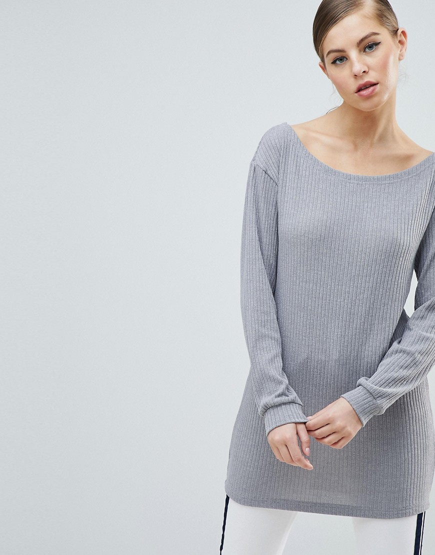 Ribstrikket sweaterkjole fra AX Paris-Sølv