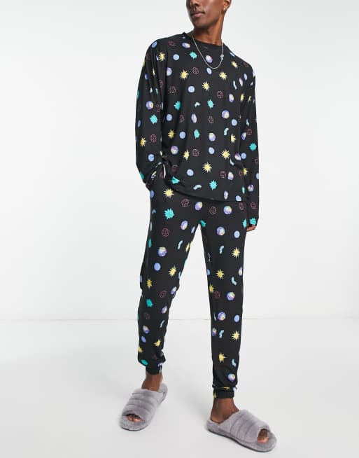 Rick And Morty all over print pyjama set in black | ASOS