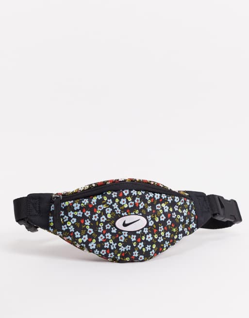 Riñonera de flores logo Nike | ASOS