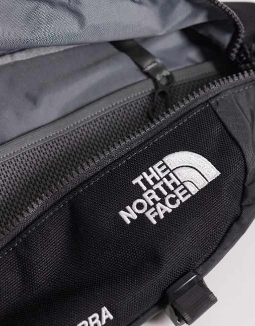 Riñonera gris asfalto de 6 litros Terra de The North Face, 3 de 4