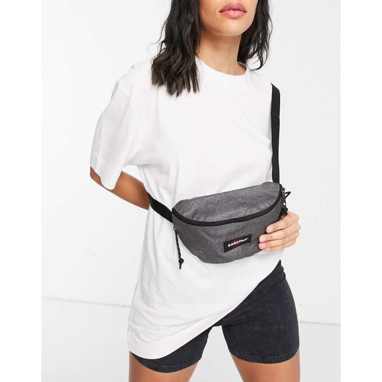 EASTPAK RIÑONERA SPRINGER GRIS