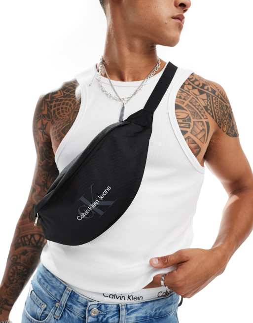 Riñonera negra básica de estilo deportivo de Calvin Klein Jeans