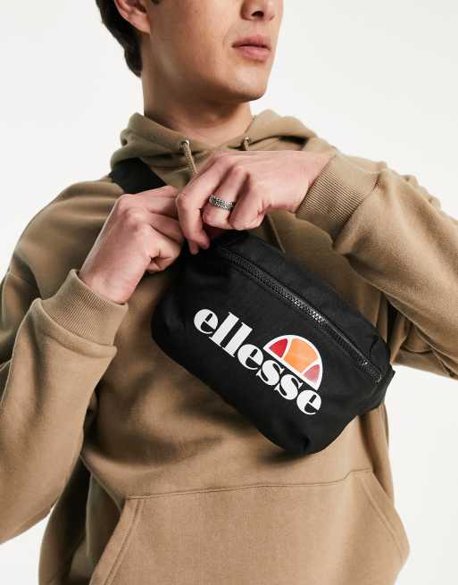 Desacuerdo barato Mencionar Riñonera negra con logo grande de ellesse | ASOS