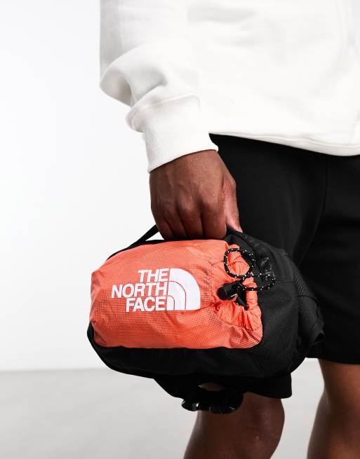 Riñonera negra y naranja Bozer III de The North Face, 4 de 4