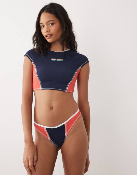 Ripcurl – Bikinihose mit hohem Beinausschnitt und Farbblockdesign in Marineblau - view 1