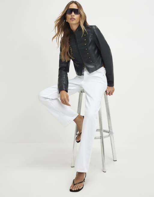 River Island 90s slim straight leg jeans in white, 4 of 4