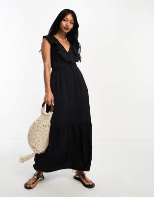 River Island – Ärmelloses Freizeitkleid in Schwarz mit gerüschtem Ausschnitt