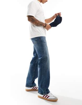 baggy fit jeans in mid blue