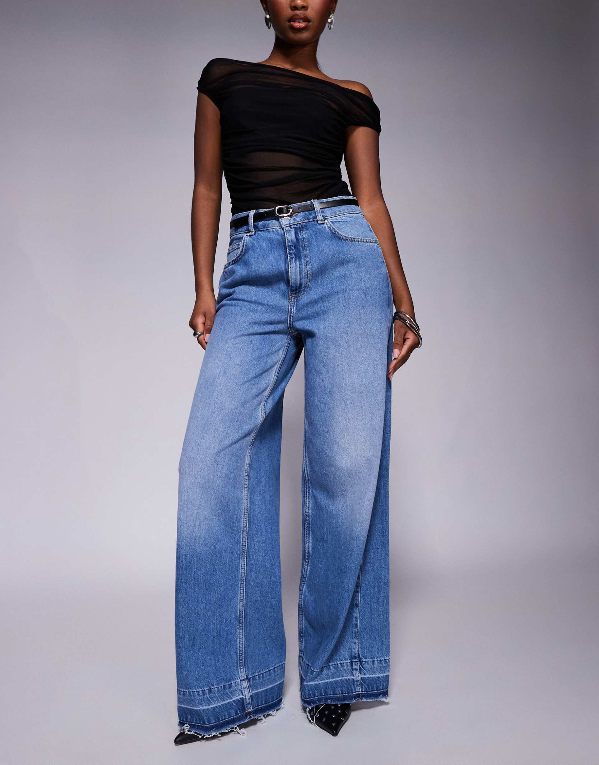 river island baggy jeans in midwash blue