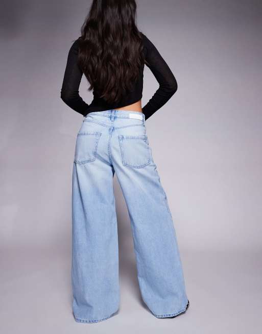 River Island baggy wide leg jeans in light denim, 3 of 5
