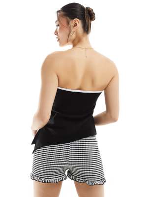 RIVER ISLAND BANDEAU TOP WITH CONTRAST TIPPING 
