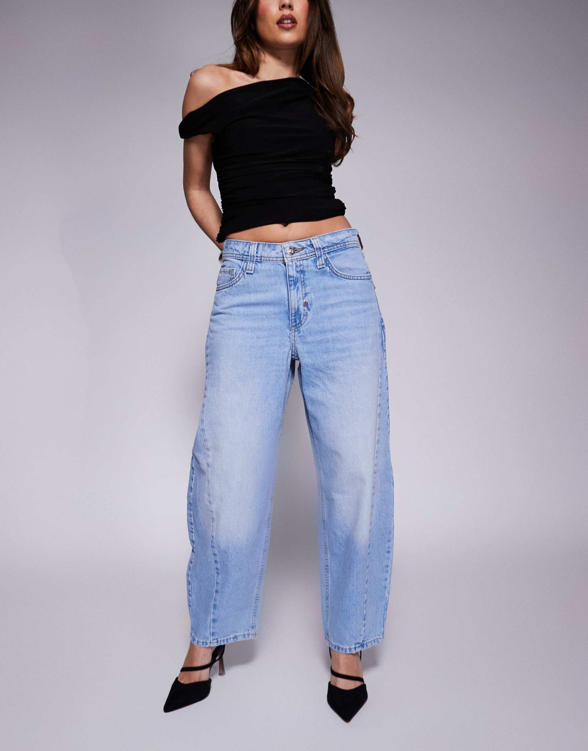 river island barrel jean in lightwash blue