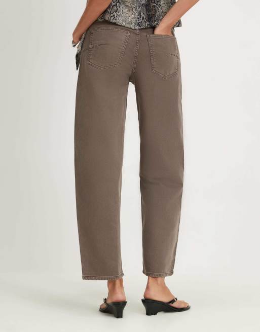 River Island Barrel leg jeans in brown, 2 of 4