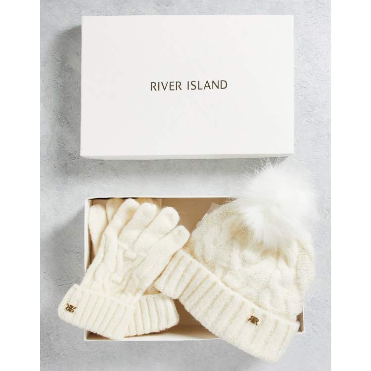 Cream hat store and gloves