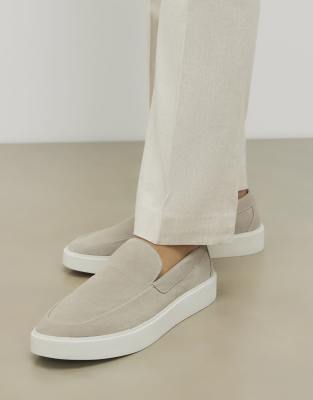 Beige 2