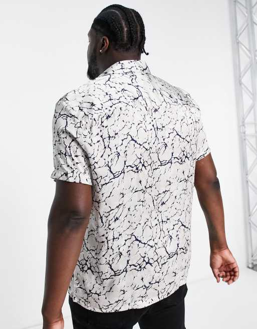 River Island - Big& Tall - Feestelijk overhemd met korte mouwen en marmerprint in lichtgrijs, 2 van 4