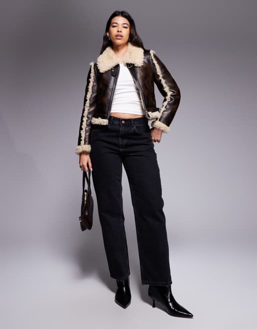 River Island - Bikerjack van imitatieschapenvacht met naaddetail in donkerbruin, 2 van 4