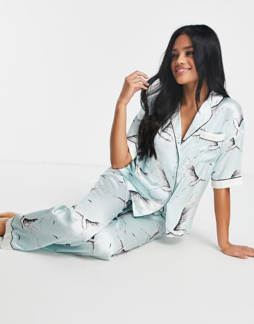 River Island Bla fagelmonstrad pyjamasskjorta i satin del av set ASOS