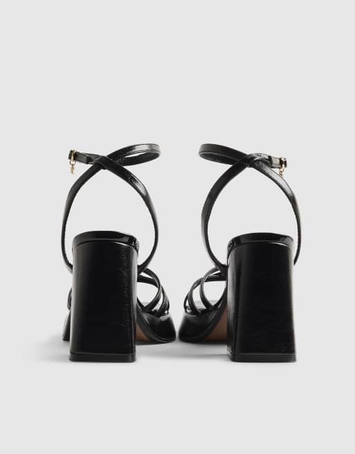 River Island Block heel cross strap heeled sandals in black, 3 of 4