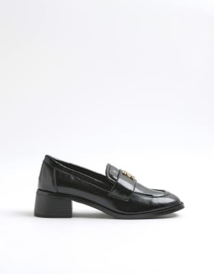  Block heel loafers 