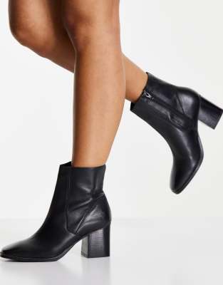 River Island block heeled leather boot in black