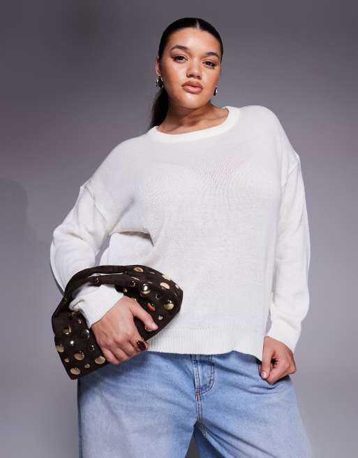 River Island - Borsa a tracolla marrone scuro in camoscio sintetico con borchie, 2 di 4
