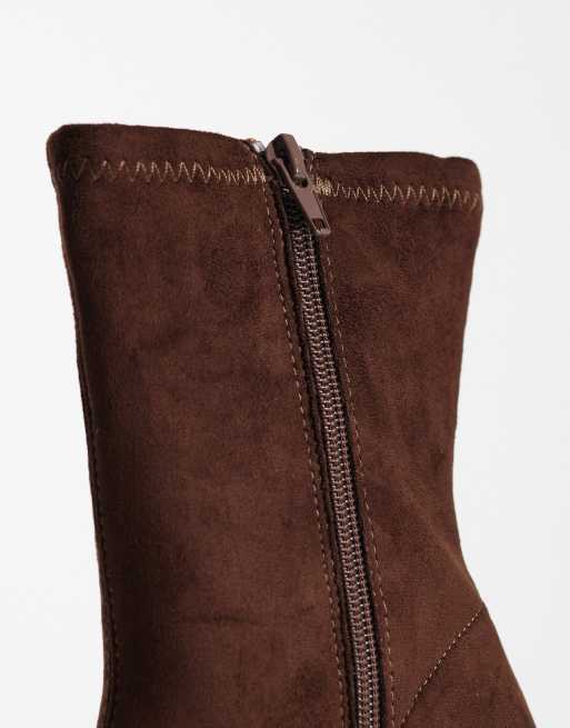 River Island - Botas marrón oscuro elásticas de tacón, 2 de 4