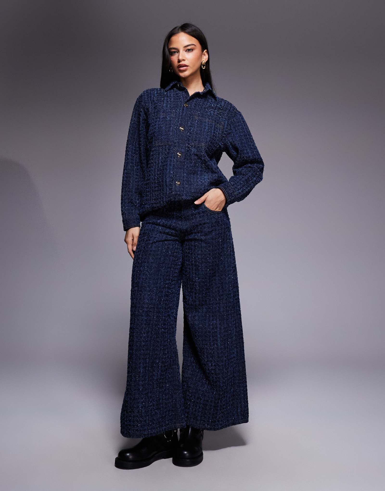 Мешковатые джинсы с высокой посадкой River Island с эффектом букле из темного денима 