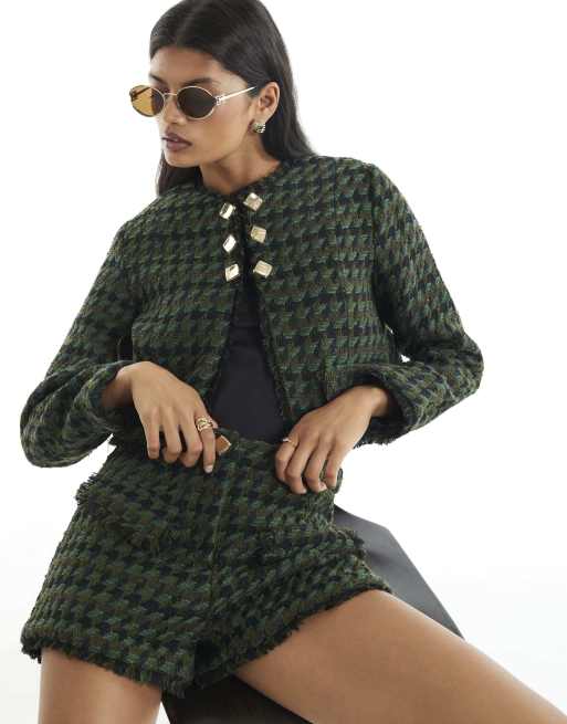 River Island Boucle tailored shorts in green, 2 of 4