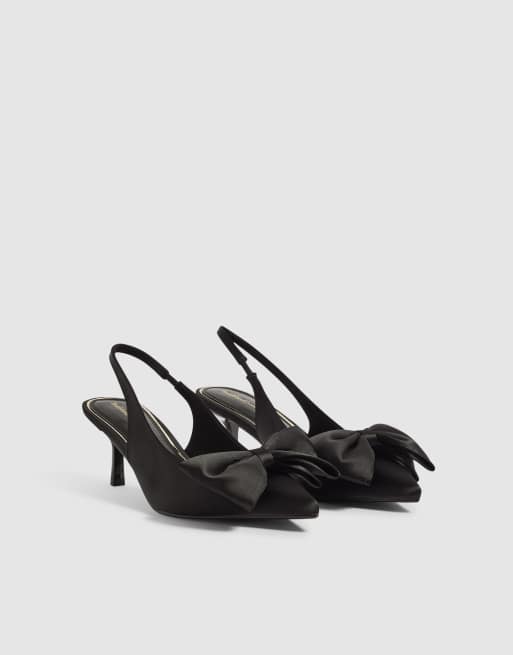 River Island Bow kitten heel court shoes in black, 2 of 4