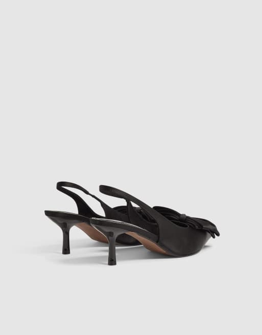 River Island Bow kitten heel court shoes in black, 4 of 4