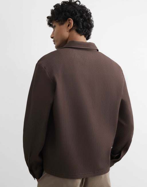 River Island Boxy fit long sleeve plisse shirt in brown, 4 of 4