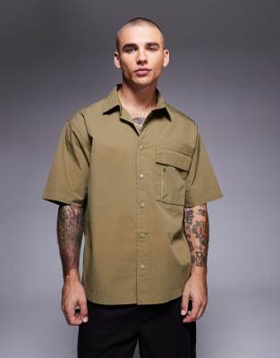 boxy fit tech over shirt in khaki-Green