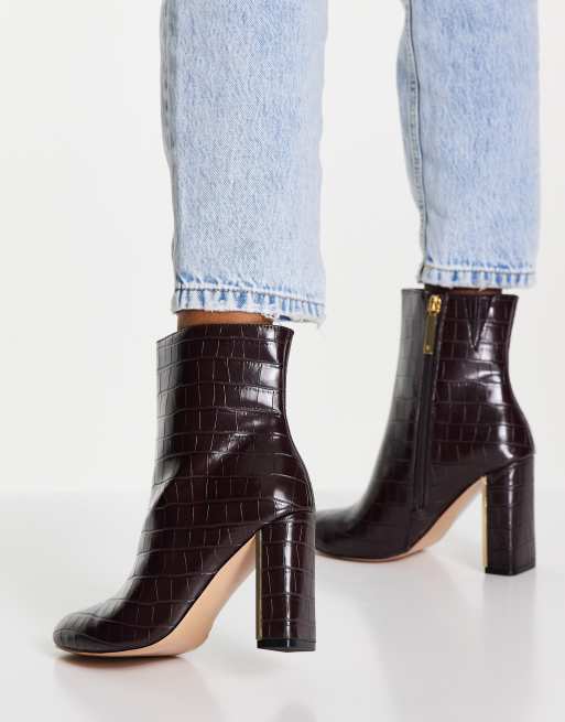 River Island – Brązowe buty na obcasie ze wzorem skóry krokodyla
