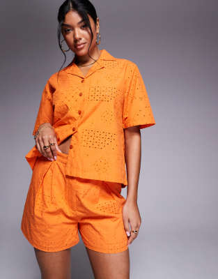 RIVER ISLAND BRODERIE SHORTS 