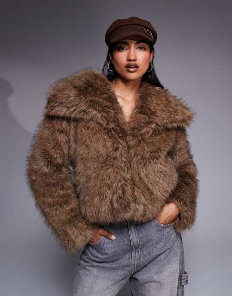 River Island – Brun, kort jacka i fuskpäls - view 1