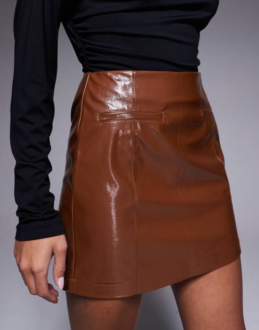 River Island - Brun mininederdel med lommer i vinyl, 5 af 5