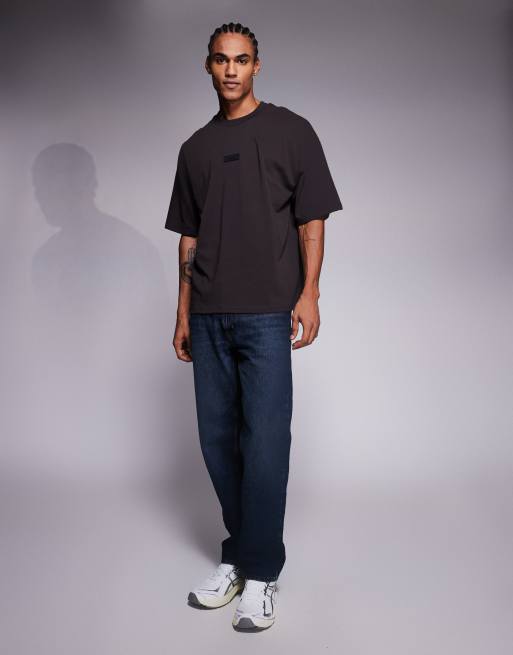 River Island - Brun oversized T-shirt med Luminis Studio-print på ryggen, 2 af 5
