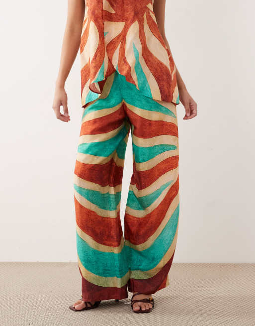 River Island – Bruna, virvelmönstrade strandbyxor , 2 av 5