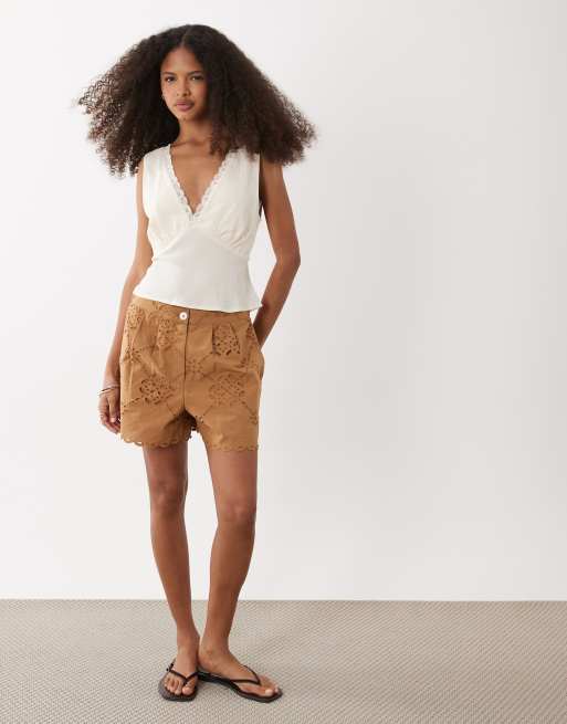 River Island - Brune shorts i poplin med cutwork-design, 2 af 5