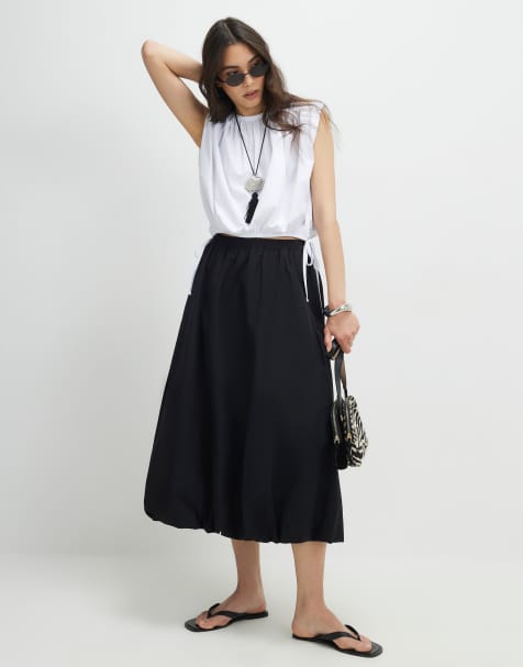 River Island Bubble hem midi skirt in black - view 1