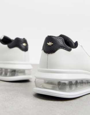 nike trainers with bubble sole