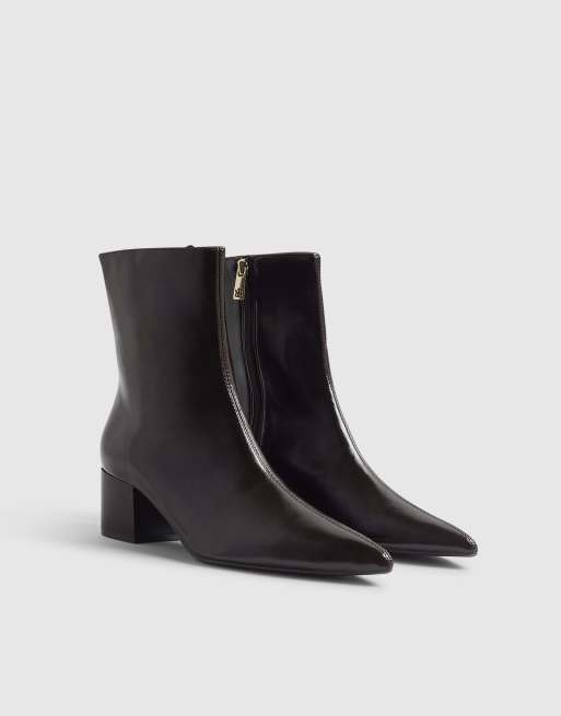 River Island Burgundy point toe heeled ankle boots in burgundy, 2 of 3