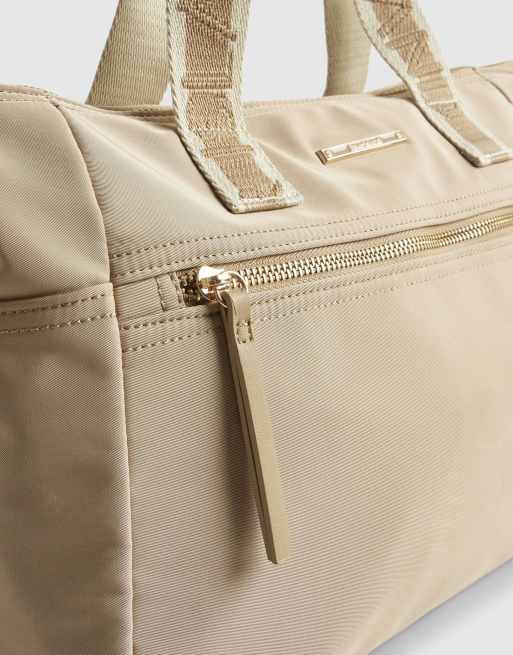 River Island Cabin size logo holdall in beige, 2 of 4