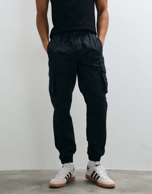 River Island cargo reevo in black, 3 of 5
