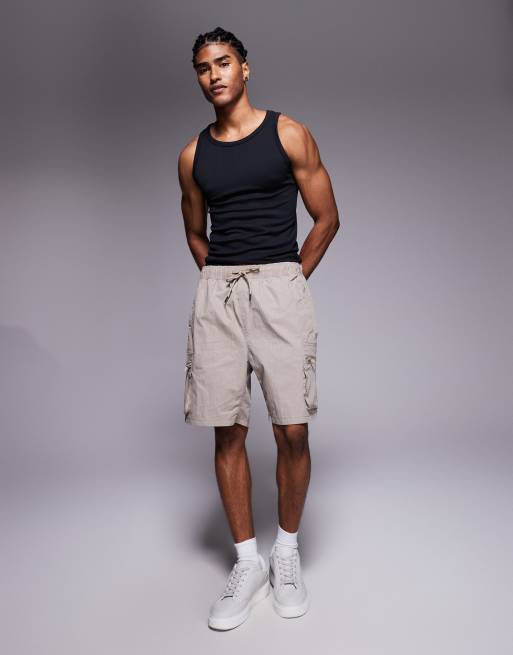 River Island cargo shorts in light stone, 3 of 4