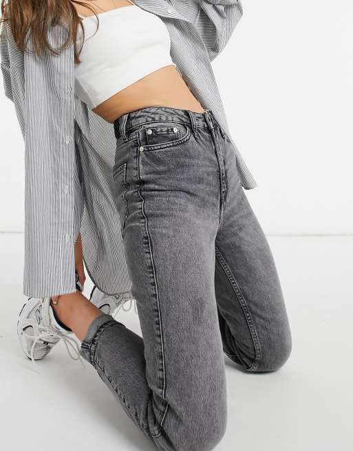 River Island – Carrie – Grå formande mom jeans
