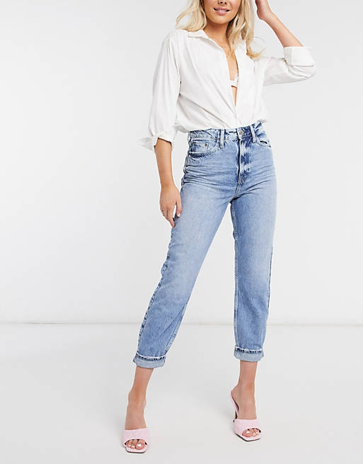 River Island Carrie mom jeans in light blue | ASOS