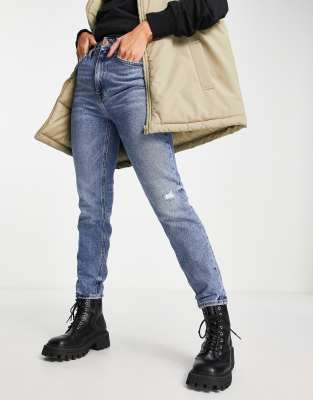 River Island - Carrie - Mom-Jeans in Mittelblau mit hohem Bund