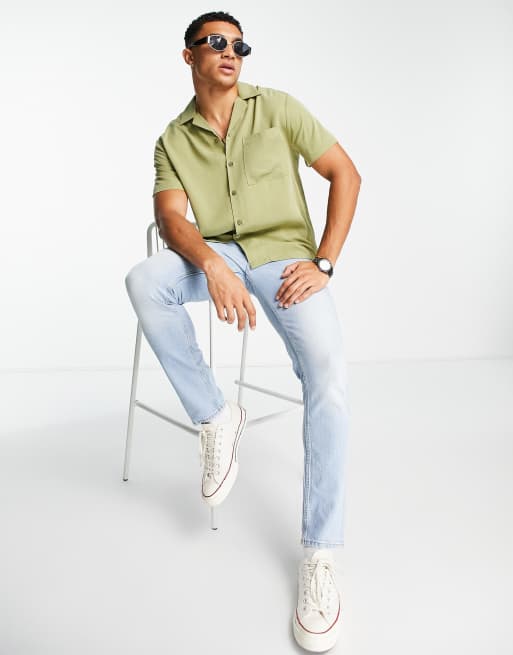 River Island - Chemise à manches courtes avec col à revers et une poche - Kaki